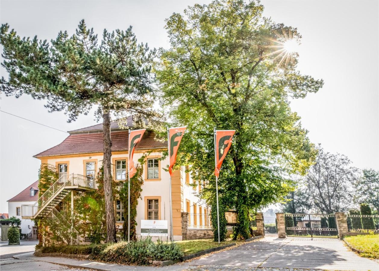 Stadtschloss Hecklingen*** Hecklingen  Exteriér fotografie